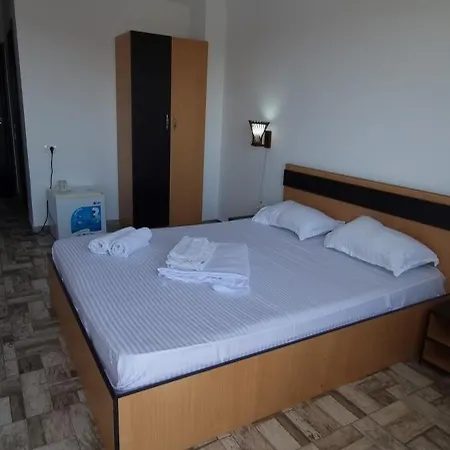 Отель Blue Sky 3*