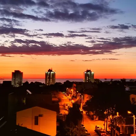 Отель Blue Sky 3*